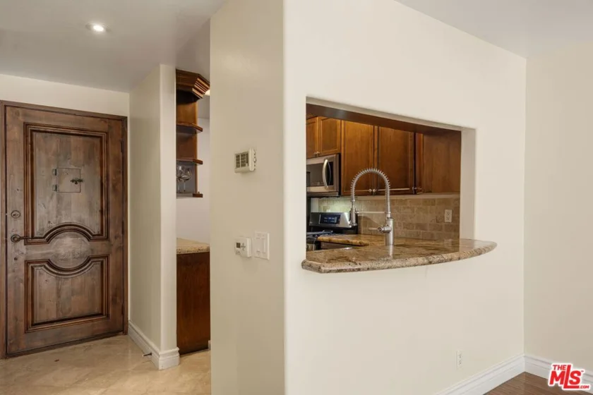 4128 Whitsett Avenue #107 photo 10