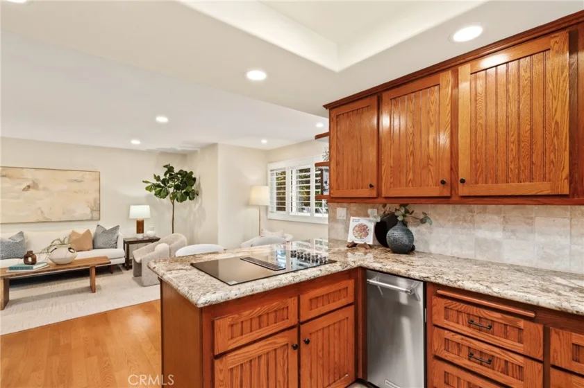6011 Shadowbrook photo 15
