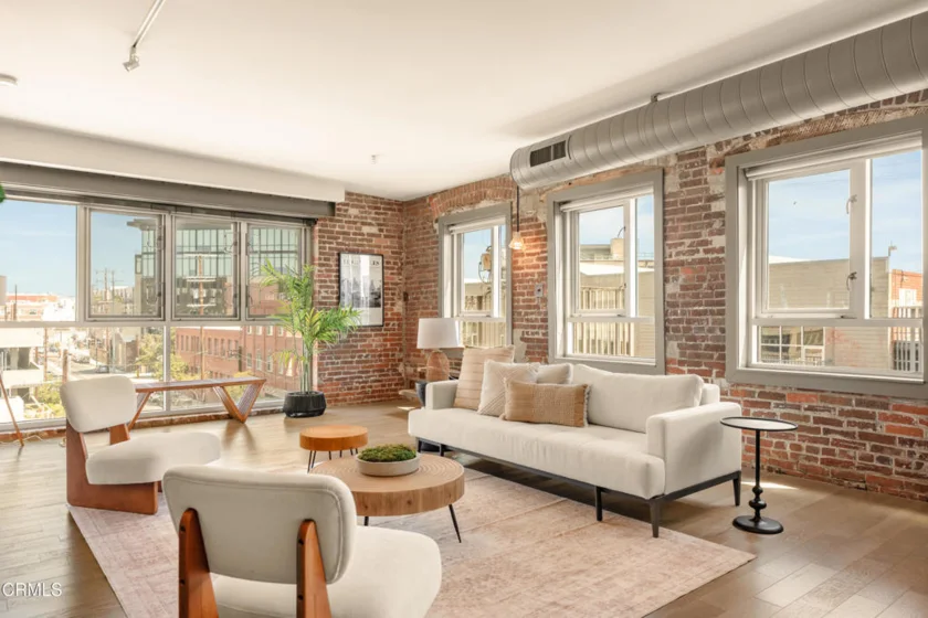 527 Molino Street #401 photo 31