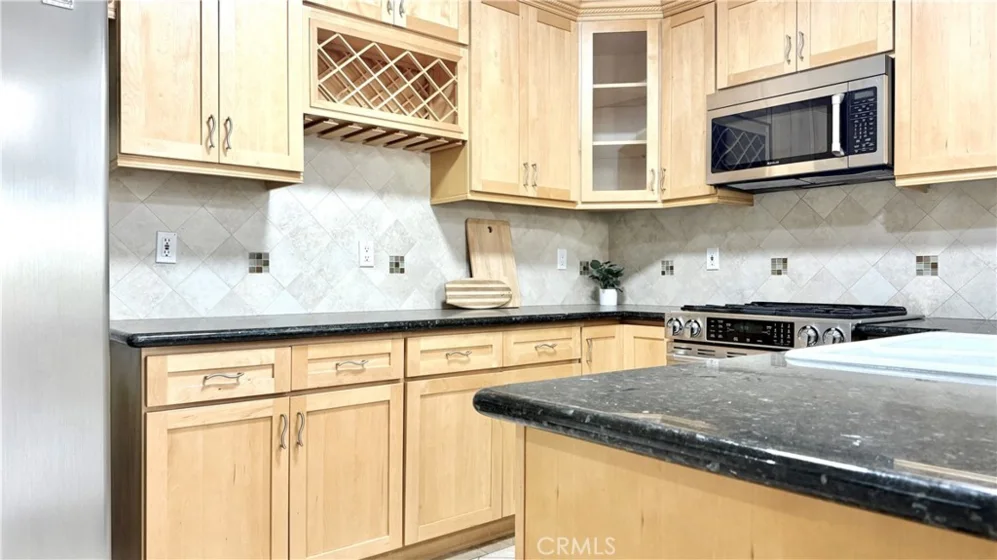 690 S Marengo Avenue #6 photo 11
