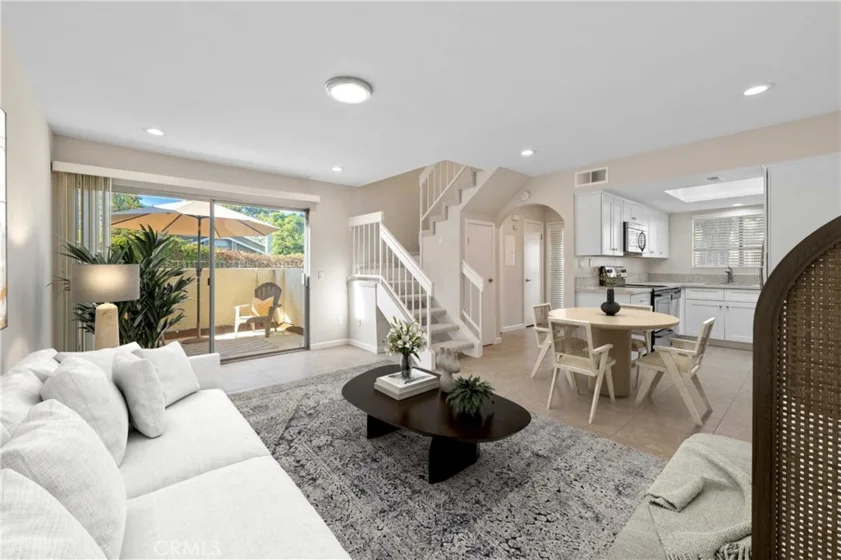 23301 La Crescenta #C-340 photo 1