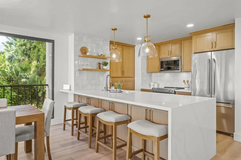 2500 Torrey Pines Road #305 photo 1