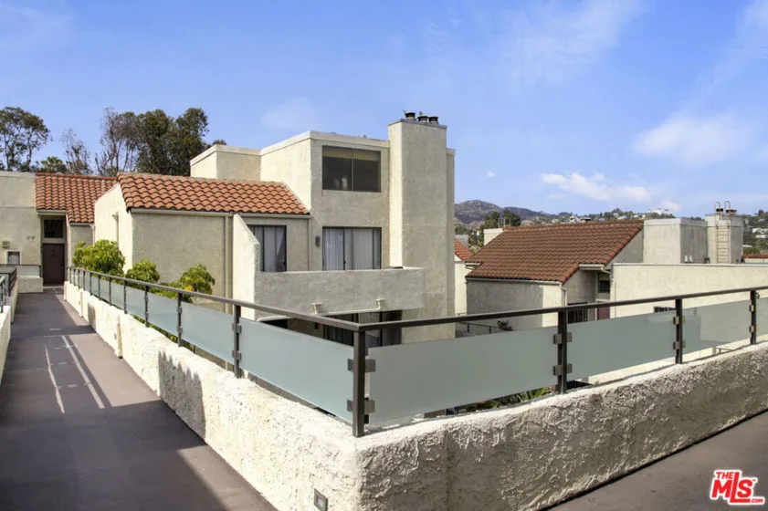1900 Vine Street #403 photo 49