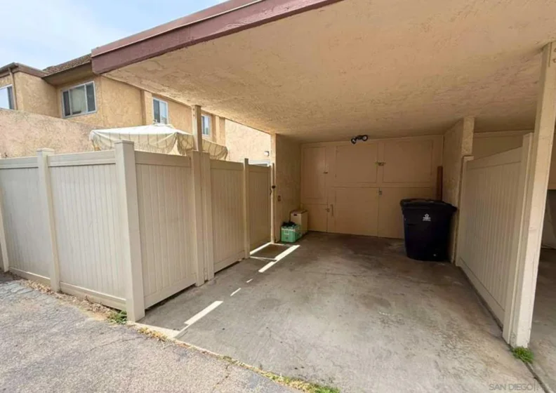 7887 Nightingale Way photo 8