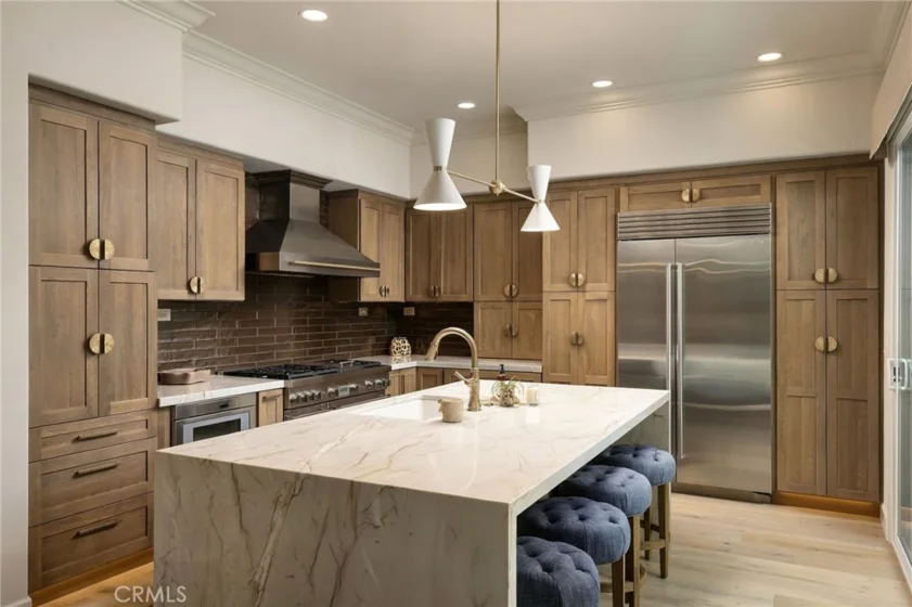 21255 Lorca Circle photo 2