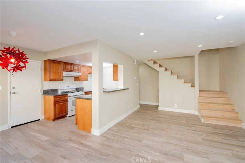 18560 Vanowen Street #1 photo 1