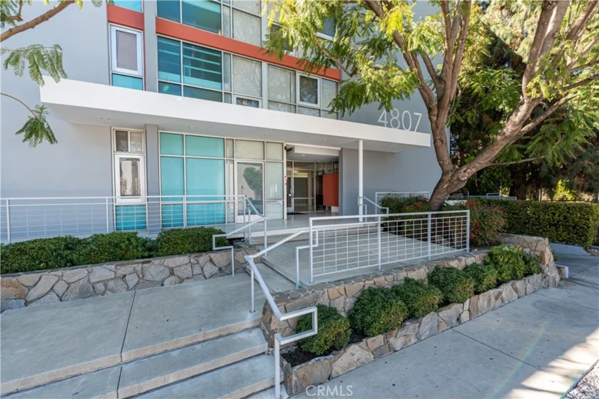 4807 Woodley Avenue #206 photo 1