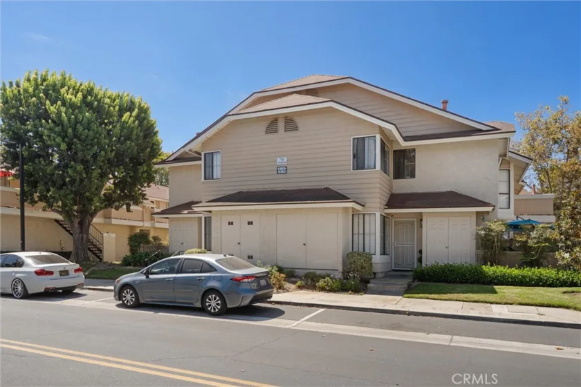 7730 Briarglen Loop #L photo 4