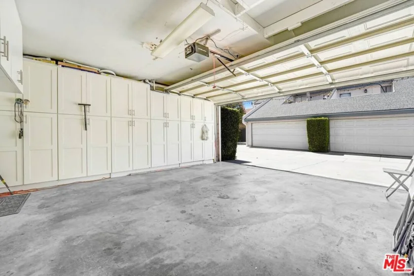 21333 Lassen Street #8B photo 9