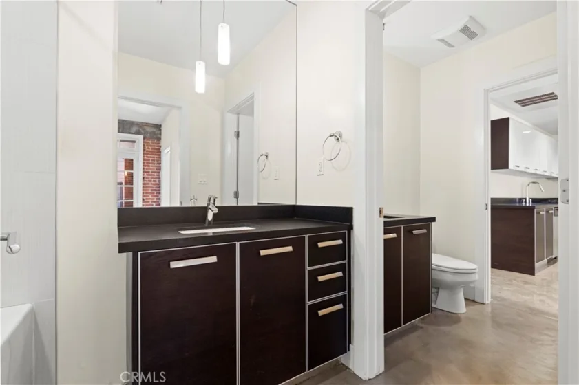 139 S Los Robles #104 photo 11