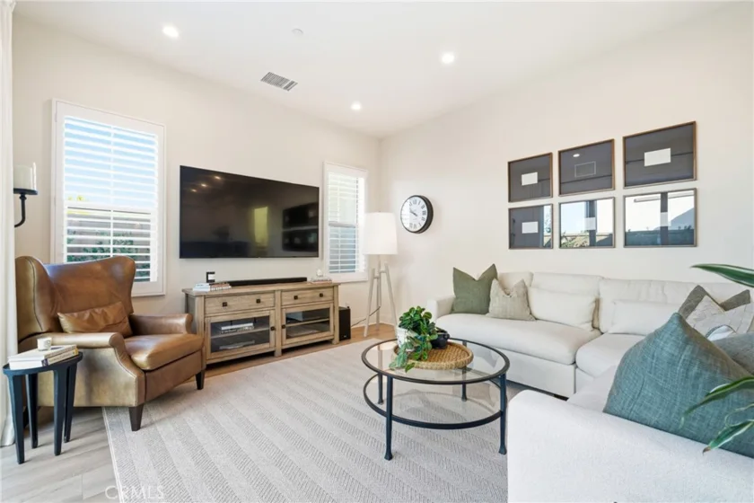 109 Fairgreen photo 17