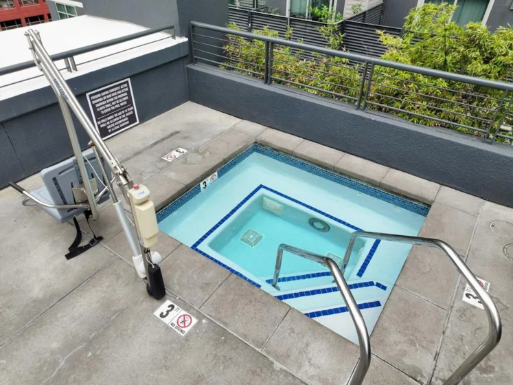 425 W Beech Street #327 photo 15