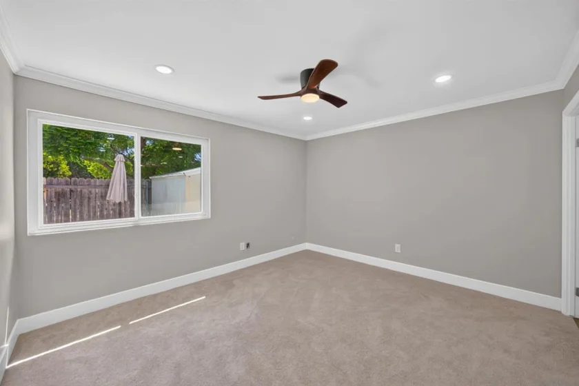 8318 Panorama Ridge Court photo 15