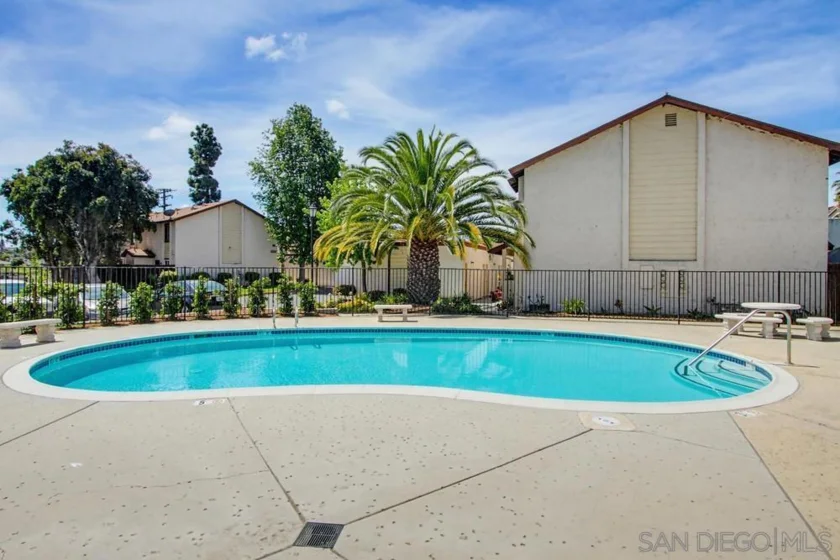 5130 N River Road #Unit B photo 47