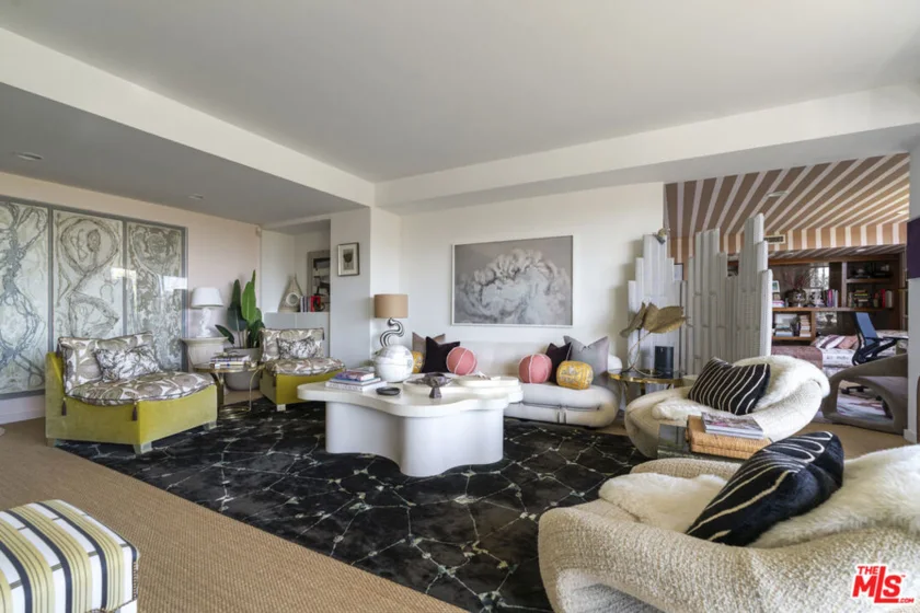 818 N Doheny Drive #302 photo 1