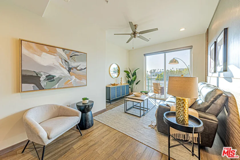 903 S New Hampshire Avenue #403 photo 1