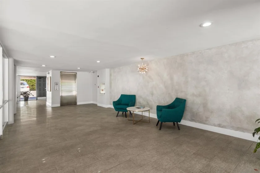 2510 Torrey Pines Road #320 photo 15