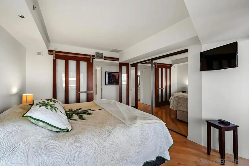 100 Harbor Drive #906 photo 11