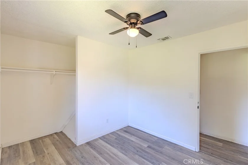 3485 Columbia photo 23