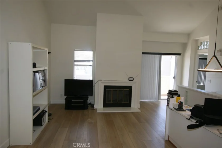 25141 La Jolla #F photo 7