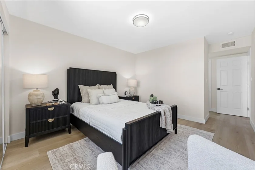 278 N Wilshire #B31 photo 13