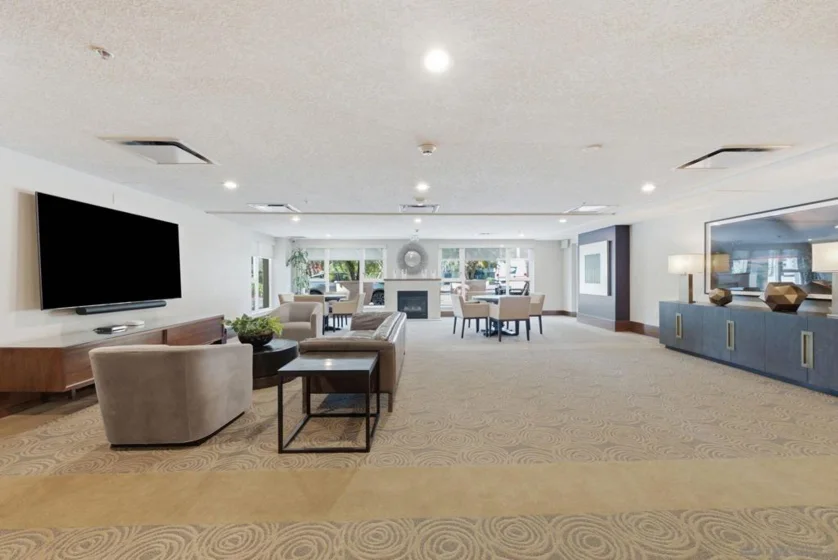 1199 Pacific Highway #3401 photo 38