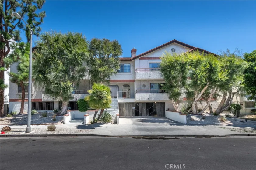 4370 Troost Avenue #201 photo 1