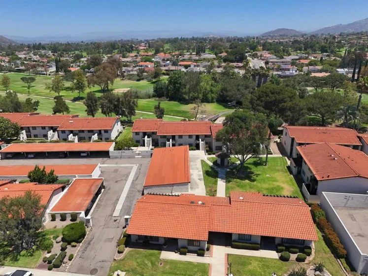 12140 Rancho Bernardo Drive #B photo 17