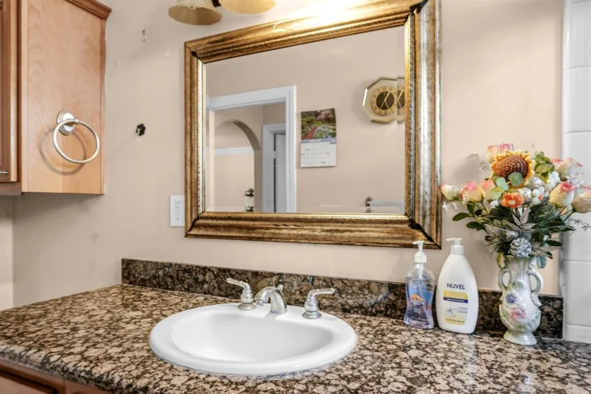 800 N Mollison Avenue #10 photo 6