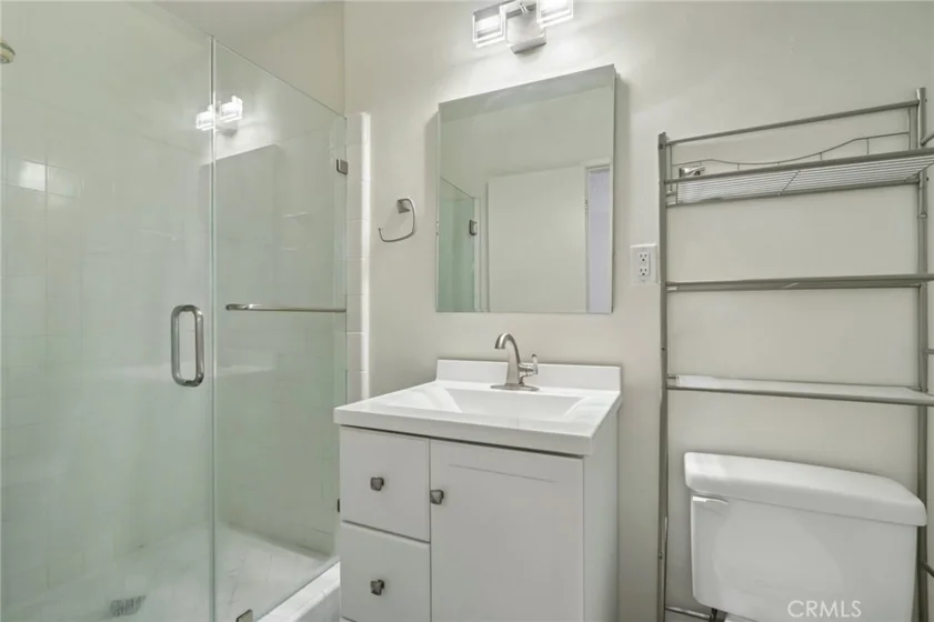 4358 Mammoth Avenue #14 photo 17