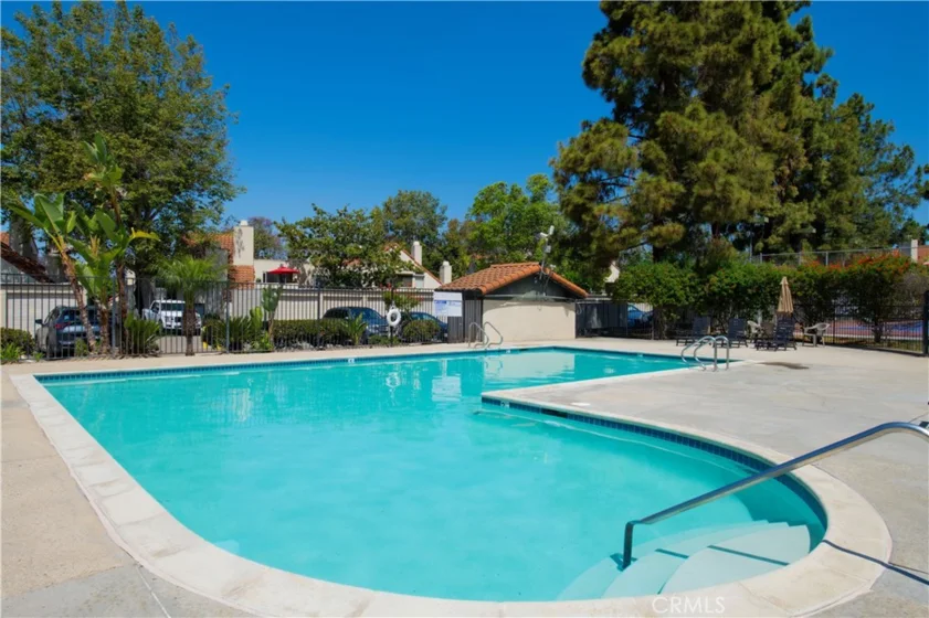 333 N Melrose Drive #E photo 23