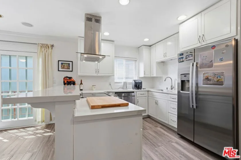 940 7th Street #8 photo 25