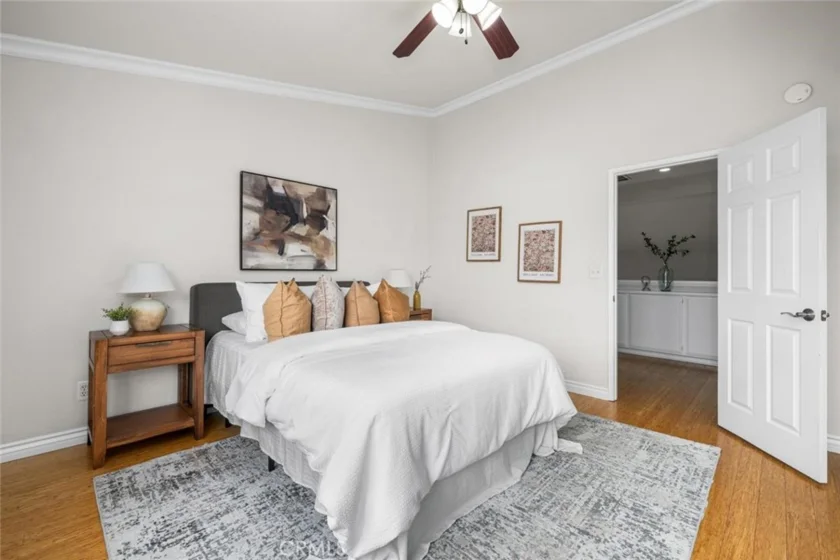 152 Greenmoor #64 photo 14