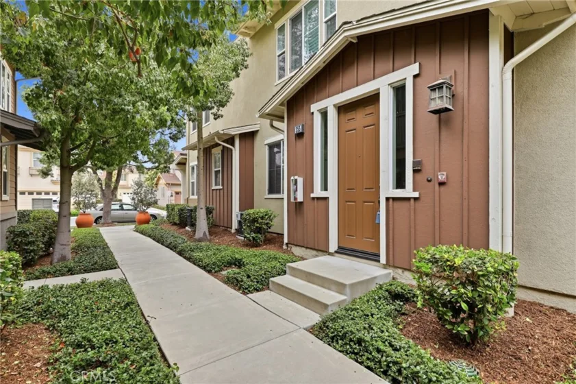 355 Flyers Lane photo 1