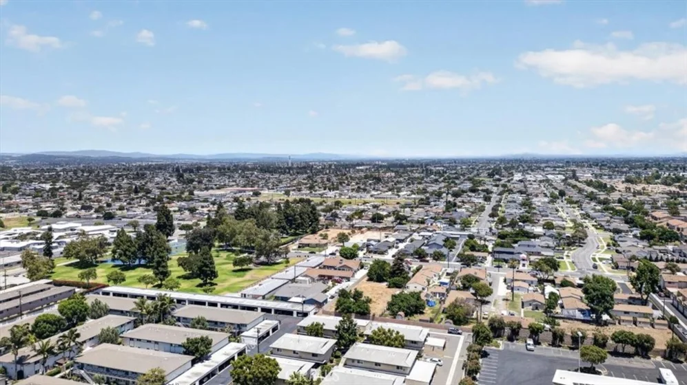 8788 Valley View #C photo 25