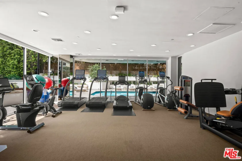 10601 Wilshire Boulevard #702 photo 36