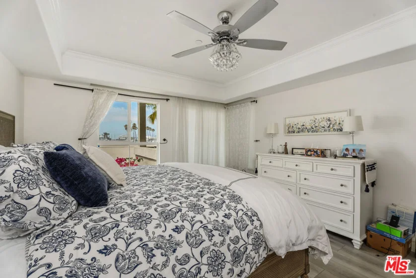 1000 E Ocean Boulevard #104 photo 26