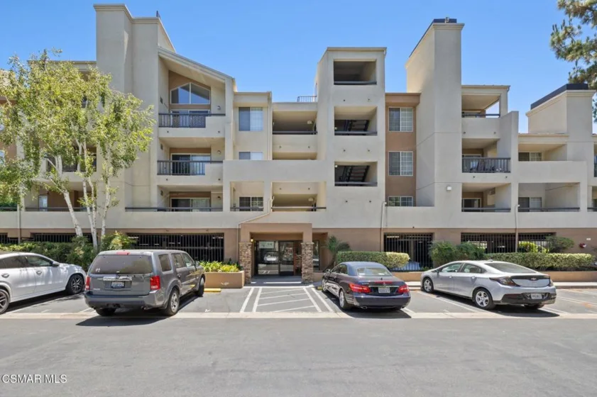 5530 Owensmouth Avenue #114 photo 23