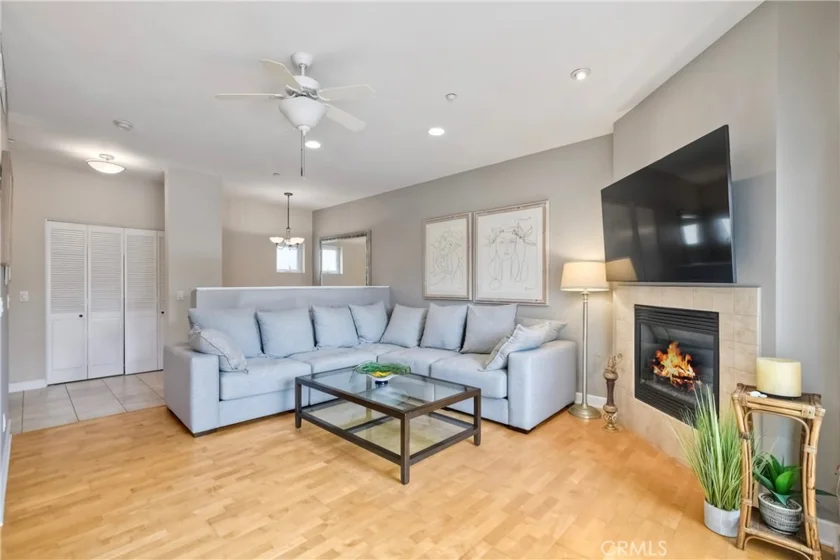 543 Laguna Drive photo 8