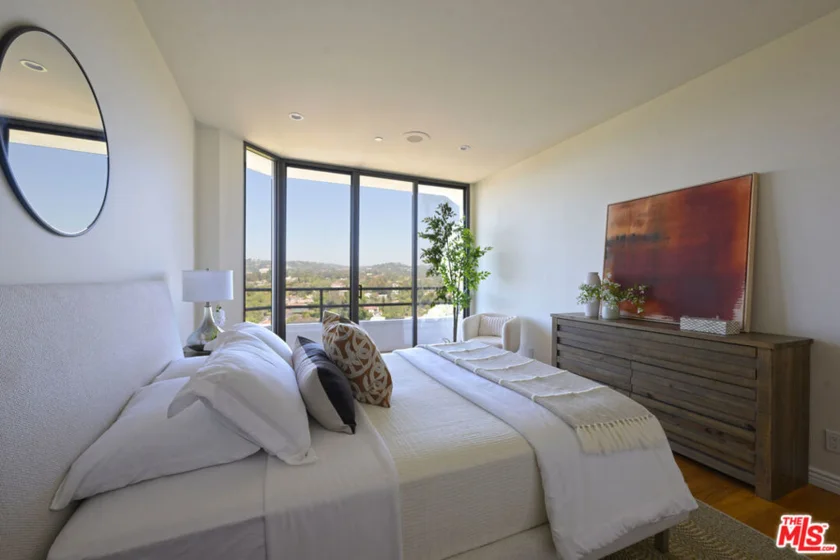 10601 Wilshire Boulevard #1404 photo 42