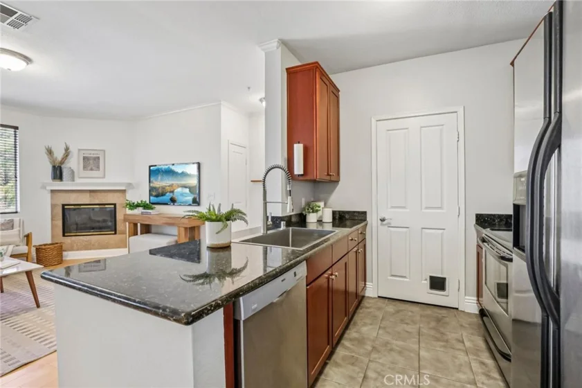 22681 Oakgrove Unit 233 photo 6