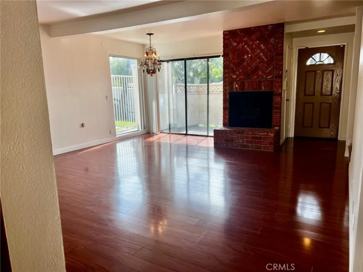19451 Sherman Way #501 photo 5