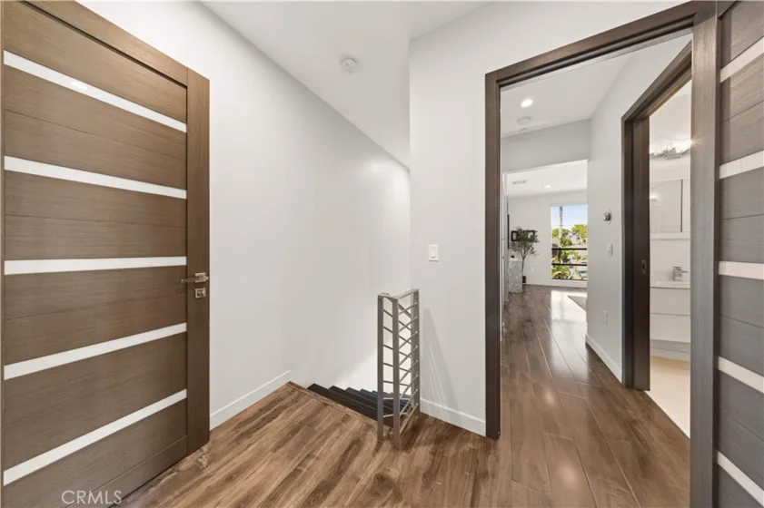 4485 Hazeltine Avenue #1 photo 32