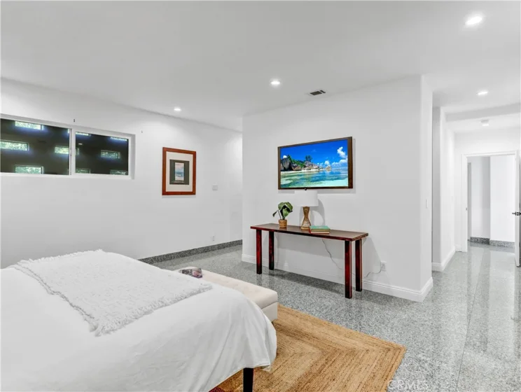 1333 S Beverly Glen Boulevard #402 photo 8