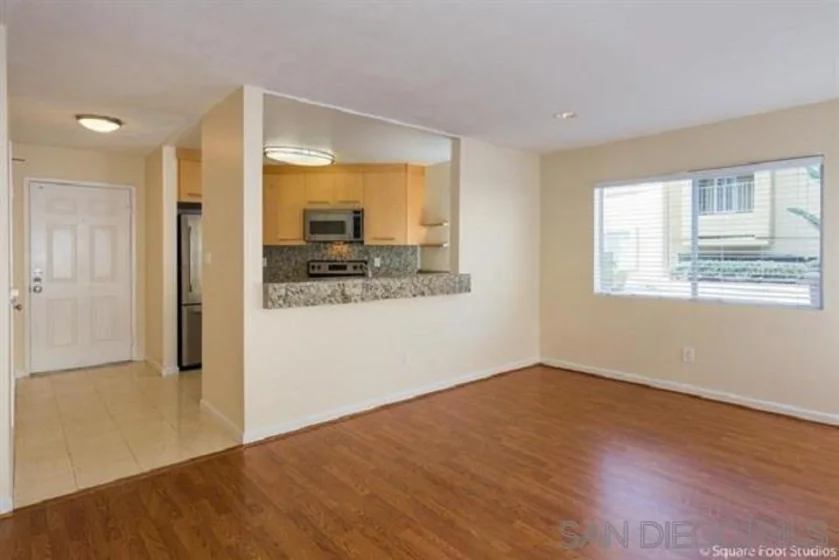 7405 Charmant Drive #1911 photo 17