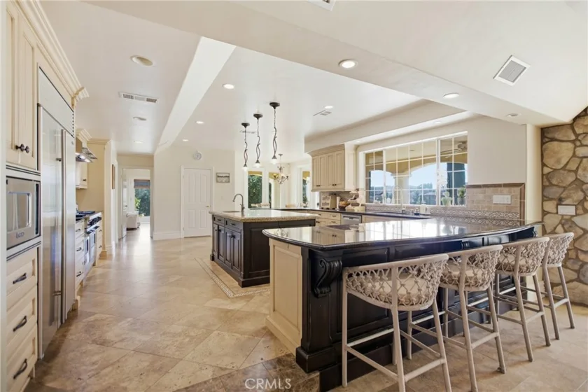 20855 Avenida Castilla photo 22