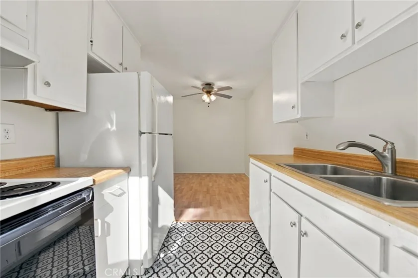 4750 Noyes Street #116 photo 8