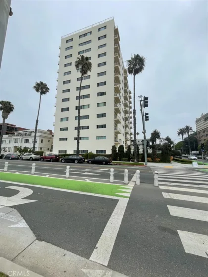 101 California #1104 photo 2