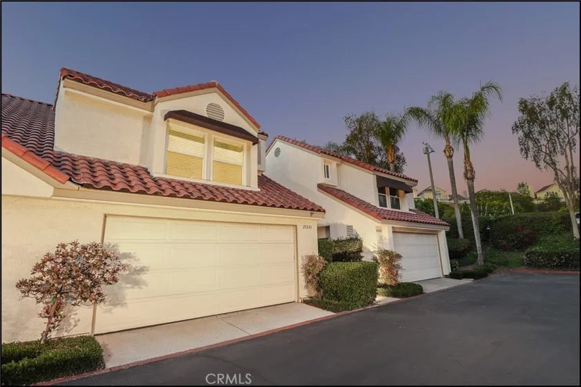 25231 Avenida Pacifica photo 1