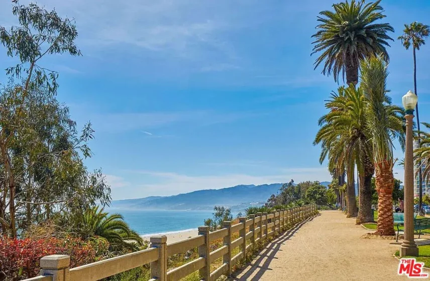 511 San Vicente Boulevard #107 photo 15